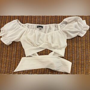 ⭐️3/$15⭐️SHEIN Puff Sleeve Ruched crop Blouse with tie